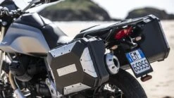 Aluminium Seitenkoffer (Satz) "URBAN" Für Moto Guzzi V85 TT 2024 - -Motorradgepäck Geschäft Aluminium Seitenkoffer Satz URBAN f r Moto Guzzi V85 TT 2S0013544 3 1280x1280 1