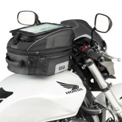 Givi XS306 - Tanklock Tanktasche 11 Givi XS306 - Tanklock Tanktasche -Motorradgepäck Geschäft Givi XS306 Tanklock Tanktasche 4 1280x1280