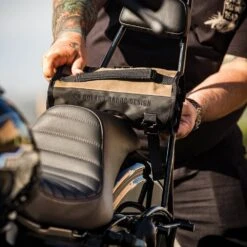 Kriega Roam Tool Roll Schwarz (Werkzeugrolle) 13 Kriega Roam Tool Roll Schwarz (Werkzeugrolle) -Motorradgepäck Geschäft Kriega Roam Tool Roll schwarz Werkzeugrolle 5 1280x1280