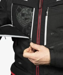 Moto Guzzi Jacke „Adventure Touring“ Schwarz Inkl. Protektoren -Motorradgepäck Geschäft Moto Guzzi Jacke Adventure Touring schwarz inkl Protektoren 606995M01JK 3 1280x1280