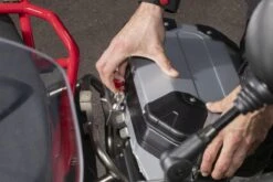 Original Aluminium Koffersatz Moto Guzzi V85 TT -Motorradgepäck Geschäft Original Aluminium Koffersatz Moto Guzzi V85 TT 2S001301 06 1280x1280