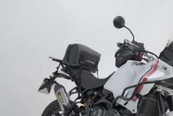 Drybag 180 Hecktasche Für Aprilia NA 850 Mana, Schwarz / Grau - SW Motech 11 Drybag 180 Hecktasche Für Aprilia NA 850 Mana, Schwarz / Grau - SW Motech -Motorradgepäck Geschäft SW Motech Drybag 180 Hecktasche schwarz grau BC WPB 00 018 20000 3 1280x1280 1