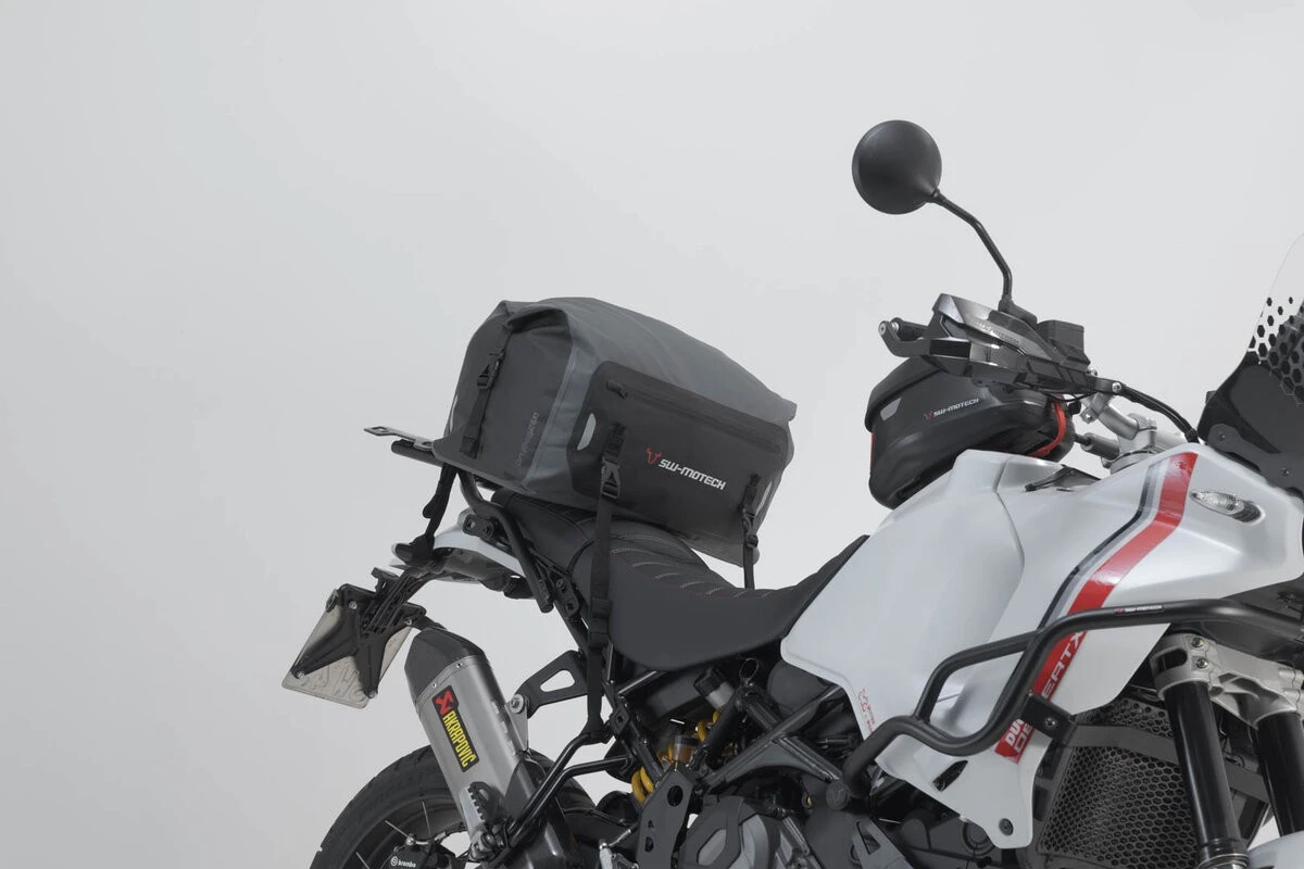 Drybag 260 Hecktasche Für Aprilia NA 850 Mana, Grau / Schwarz - SW Motech 5 Drybag 260 Hecktasche Für Aprilia NA 850 Mana, Grau / Schwarz - SW Motech – Bild 3