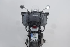Drybag 350 Hecktasche Für Aprilia ETV 1200 Caponord, Schwarz / Grau - SW Motech -Motorradgepäck Geschäft SW Motech Drybag 350 Hecktasche schwarz grau BC WPB 00 001 20000 6 1280x1280 2