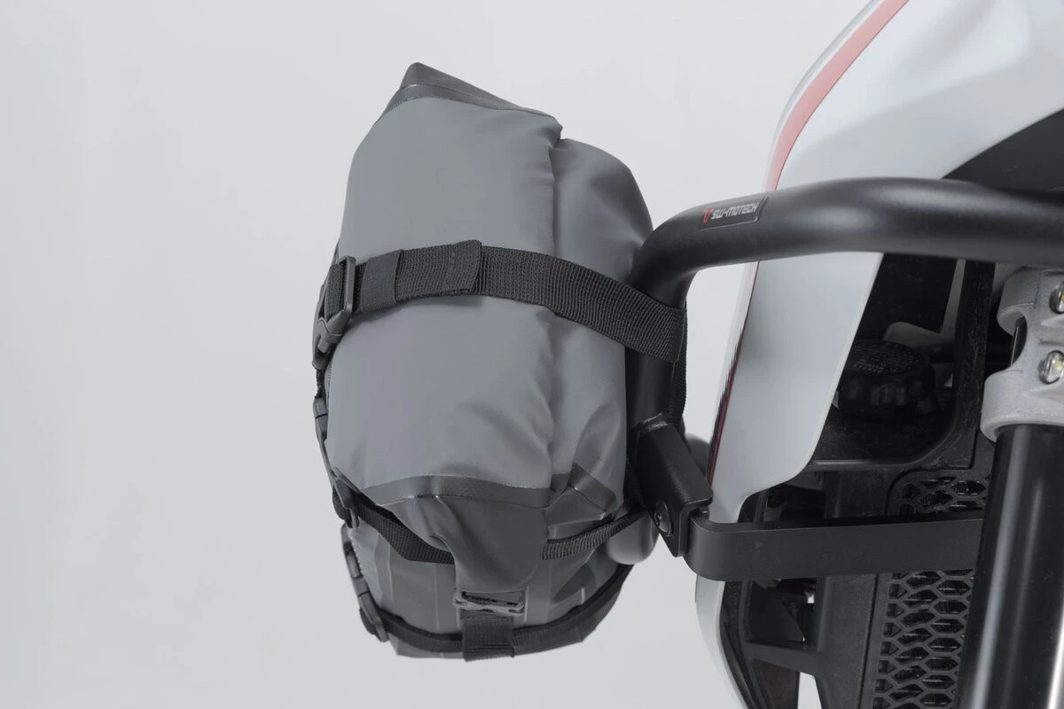 Drybag 80 Hecktasche Für Aprilia NA 850 Mana, Schwarz / Grau - SW Motech 9 Drybag 80 Hecktasche Für Aprilia NA 850 Mana, Schwarz / Grau - SW Motech – Bild 7