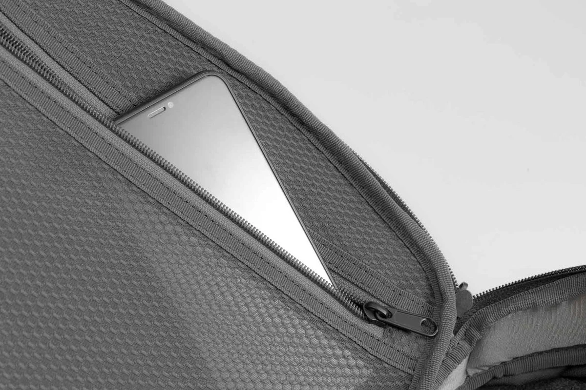 PRO Daypack Tankrucksack Aprilia RS 660 / Tuono 660 7 PRO Daypack Tankrucksack Aprilia RS 660 / Tuono 660 – Bild 5