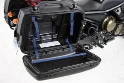 Seitenkoffersatz Junior Flash Enduro 30 Rechts / 40 Links Original Hepco & Becker -Motorradgepäck Geschäft Seitenkoffersatz Junior Flash silber 30 Original Hepco Becker HB6102330009 3 1280x1280